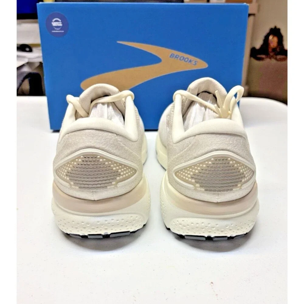 Brooks Ghost 16 Neutral White Cushioned Men’s Running Shoe Size 11.5M New in Box